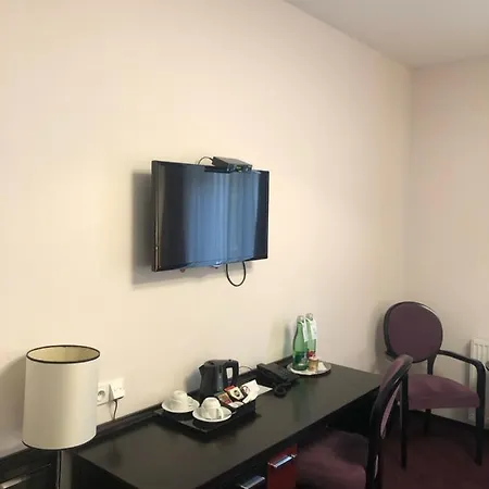 公寓式酒店 Helmova 布拉格