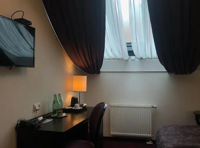 Helmova *